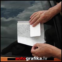 Pagrieziet uzlīmi uz leju Instrukcija maza izmēra uzlīmēm